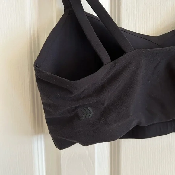 All in Motion Black and Cream Bra Set - Picture 9 of 11